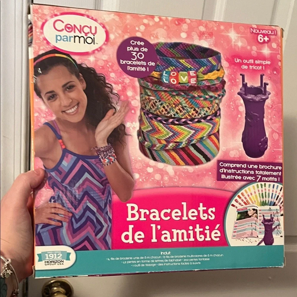 Mine 2 Design Friendship Bracelets Kit - Multicolor
